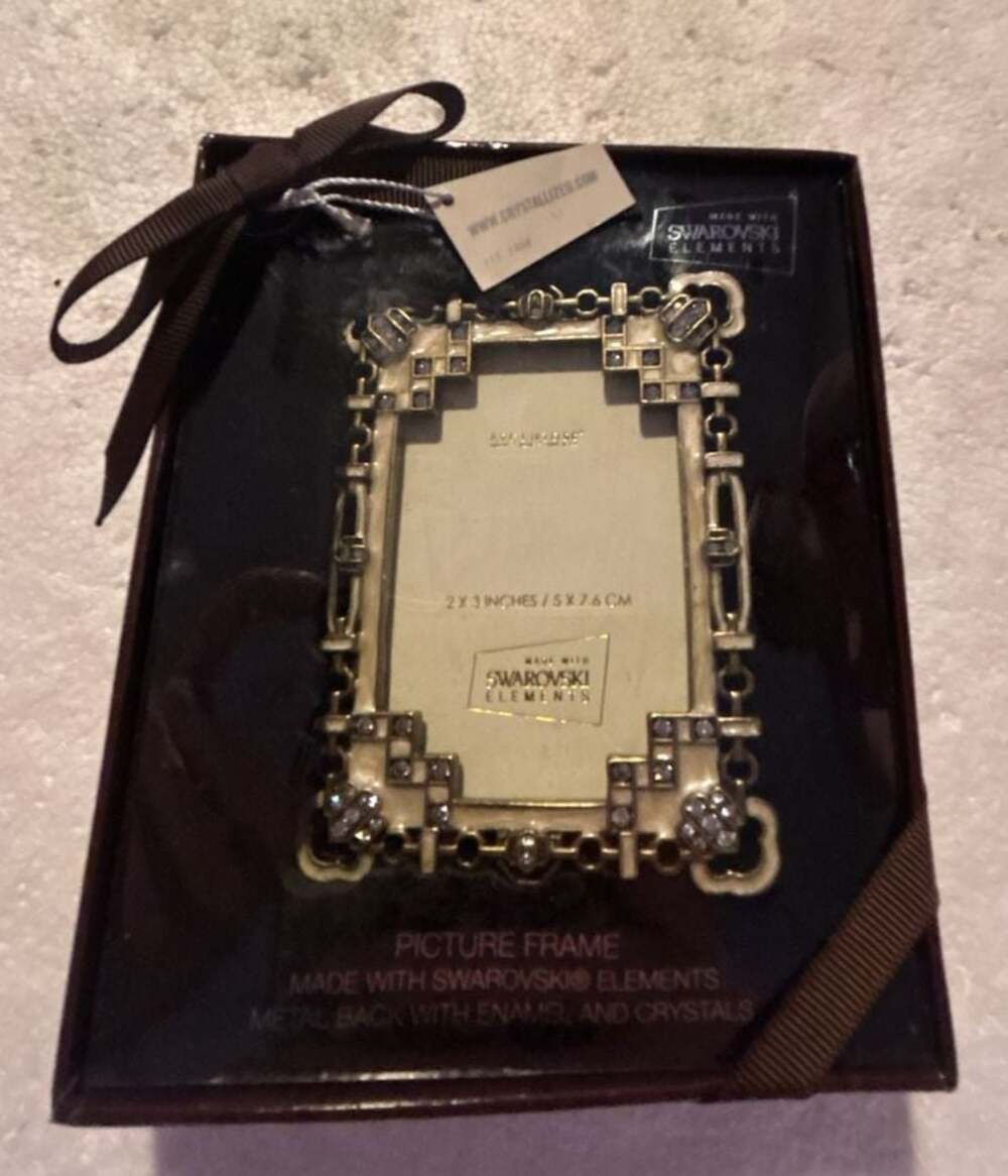 Argento SC 2x3 Inch Picture Frame Made with Swarovski Elements in Antique White